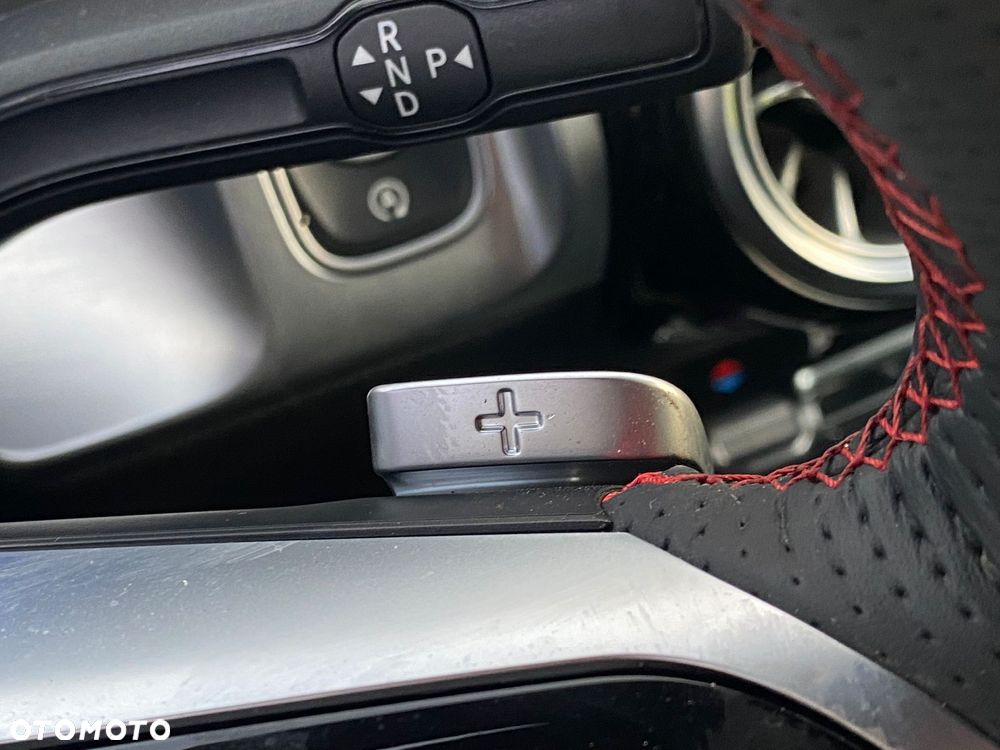 Mercedes-Benz GLB 200 AMG Line 7G-DCT - 25