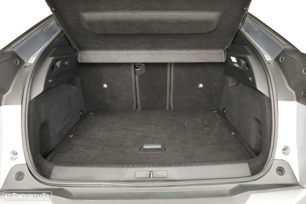 Peugeot 3008 1.2 Hybrid Allure e-DCS6 - 22