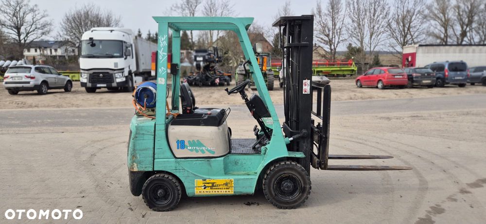 Mitsubishi EF25A - 16