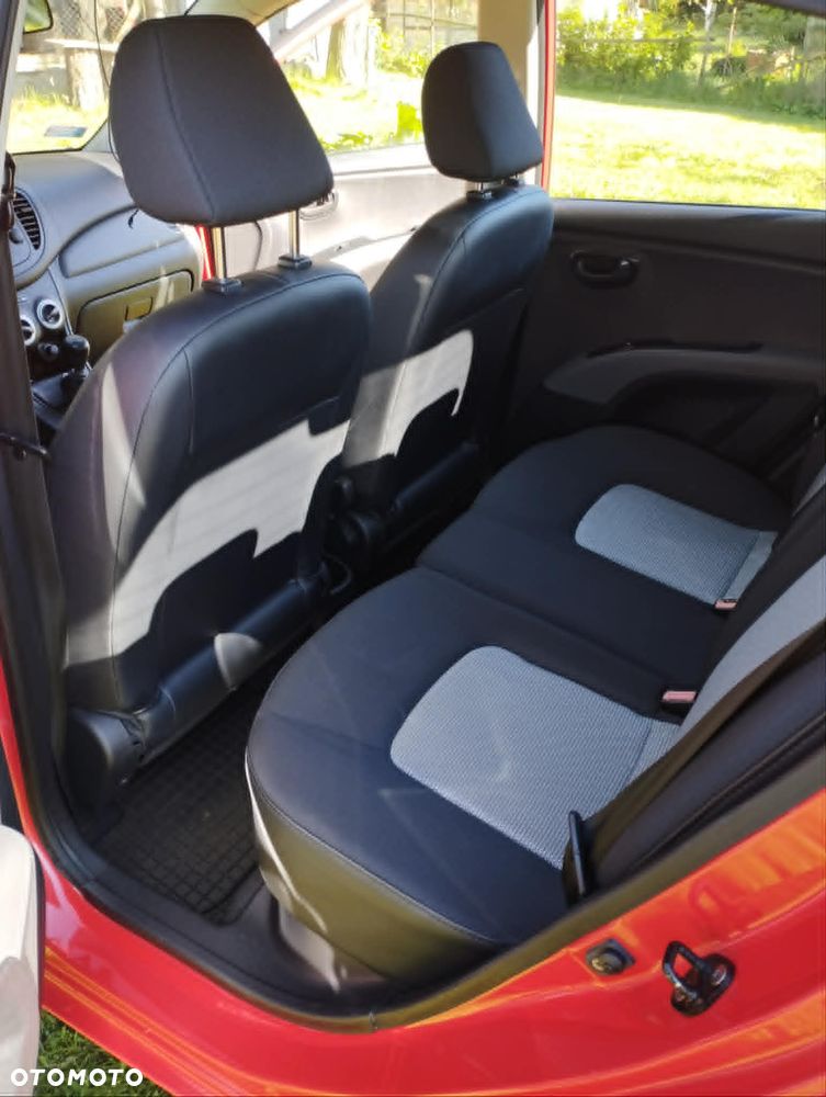 Hyundai i10 1.1 Comfort - 8