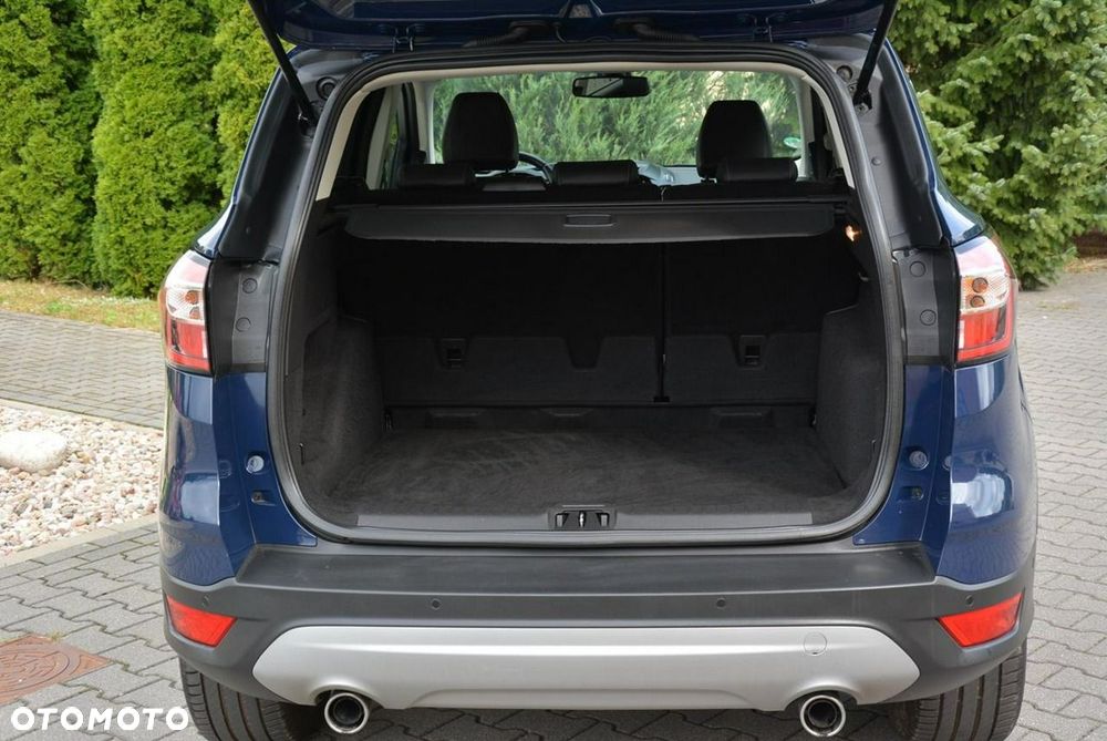 Ford Kuga 1.5 EcoBoost 2x4 Titanium - 35