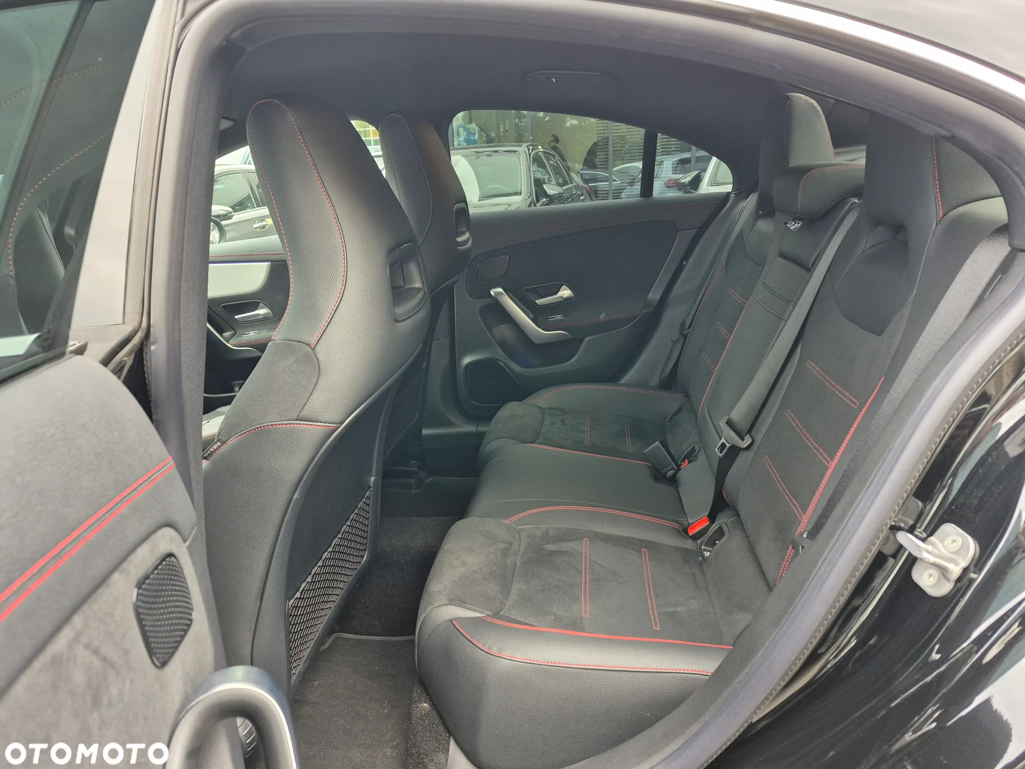 Mercedes-Benz CLA 200 AMG Line 7G-DCT - 24
