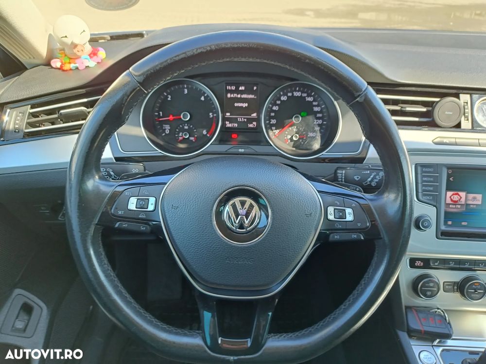 Volkswagen Passat 2.0 TDI DSG Comfortline - 13