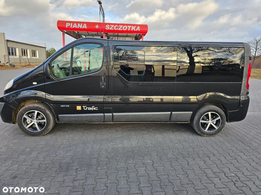 Renault Trafic 2.0 dCi 115 Passenger Combi L2H1 Quickshift - 17