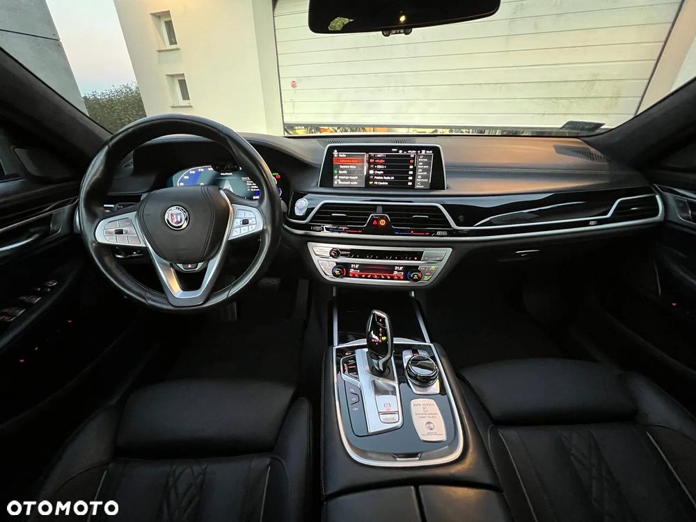 BMW-ALPINA B7 Biturbo - 32