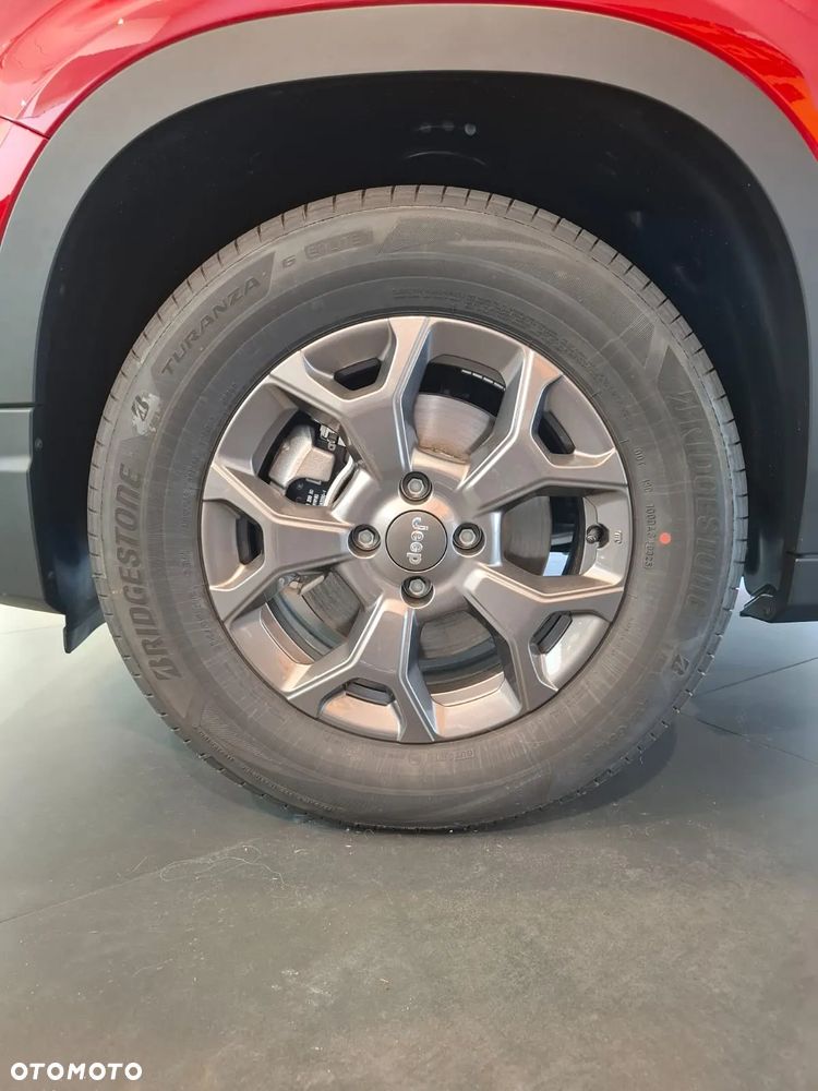 Jeep Avenger 1.2 T3 mHEV Longitude FWD eDCT6 - 11