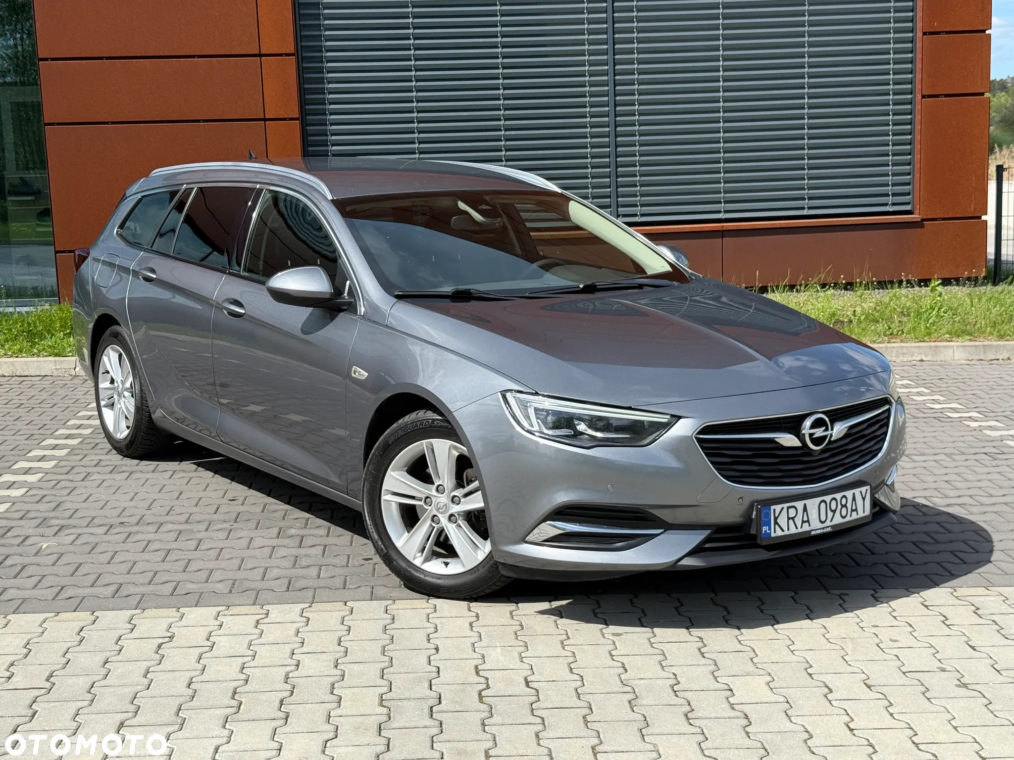 Opel Insignia 1.5 T Enjoy S&S - 31