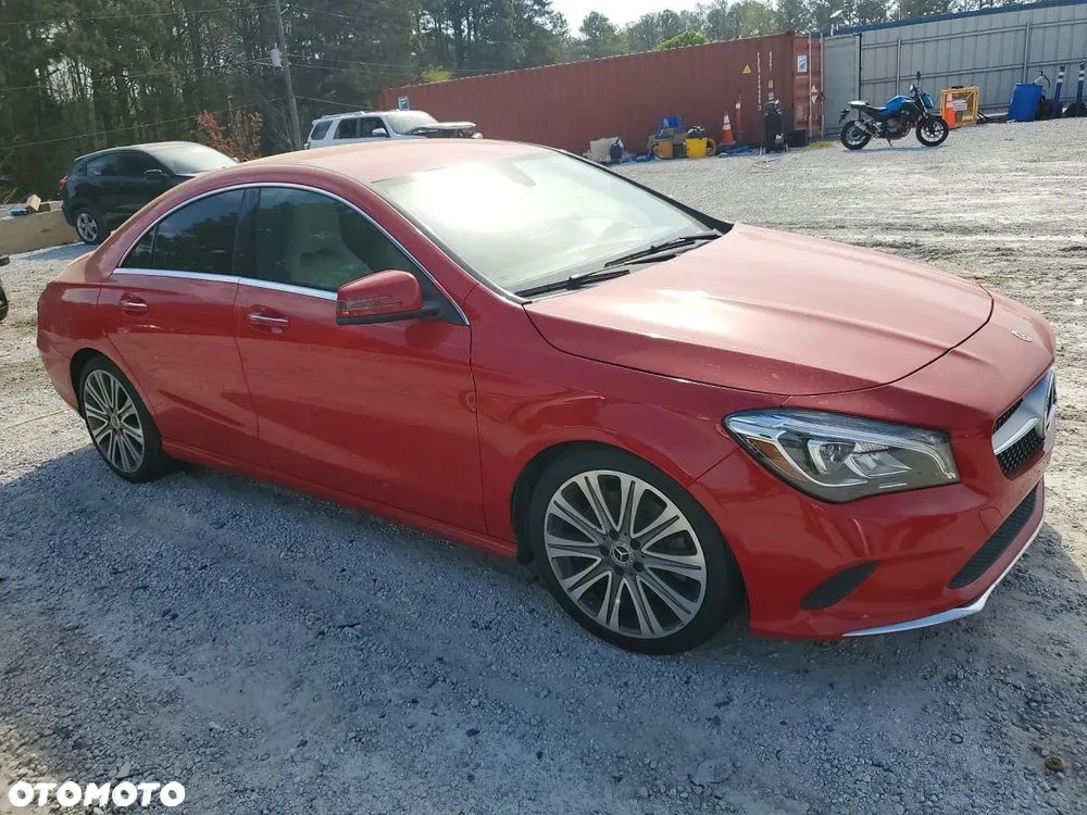 Mercedes-Benz CLA - 2