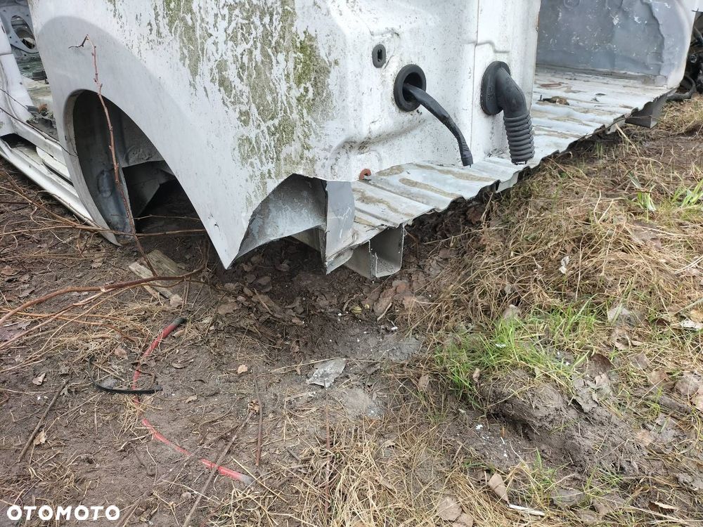 ĆWIARTKA BŁOTNIK LEWY TYŁ NISSAN NV200 - 5