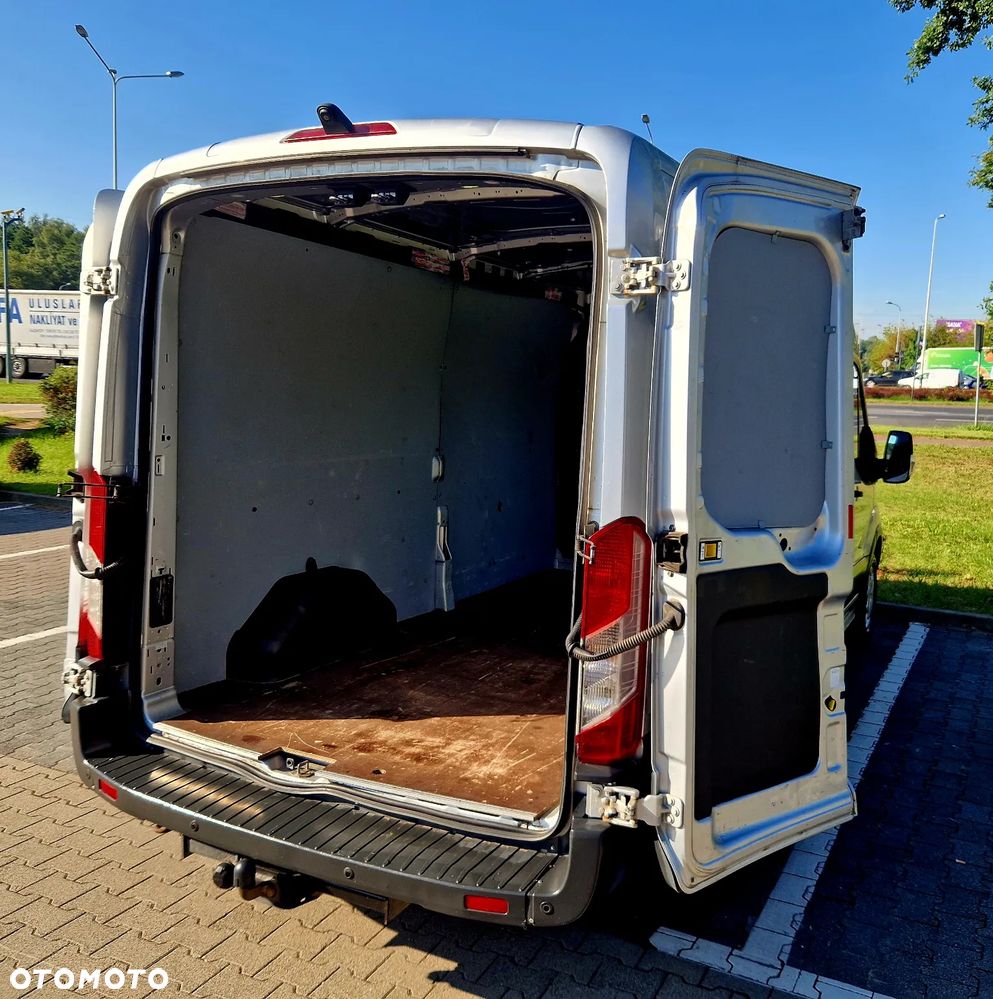 Ford Transit - 9