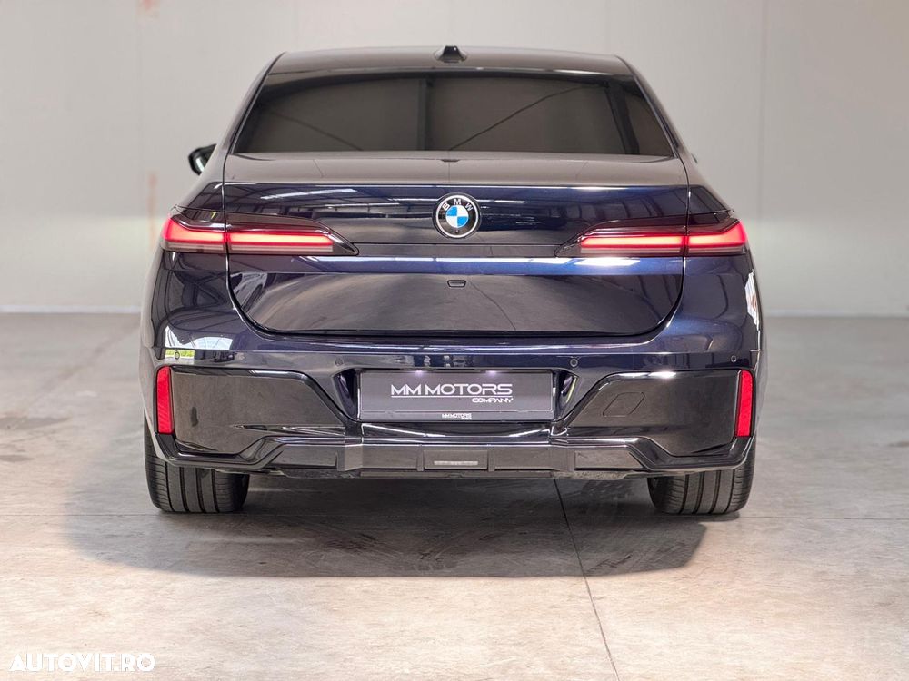BMW Seria 7 740d xDrive MHEV - 5