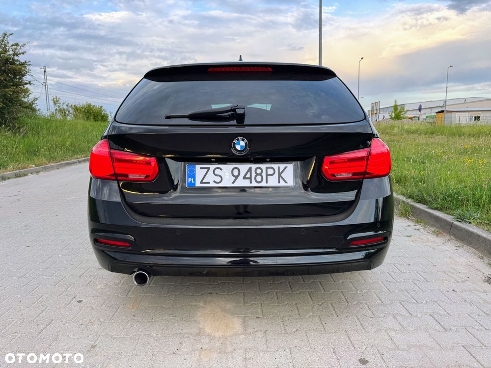 BMW Seria 3 318d Sport Line Shadow - 13