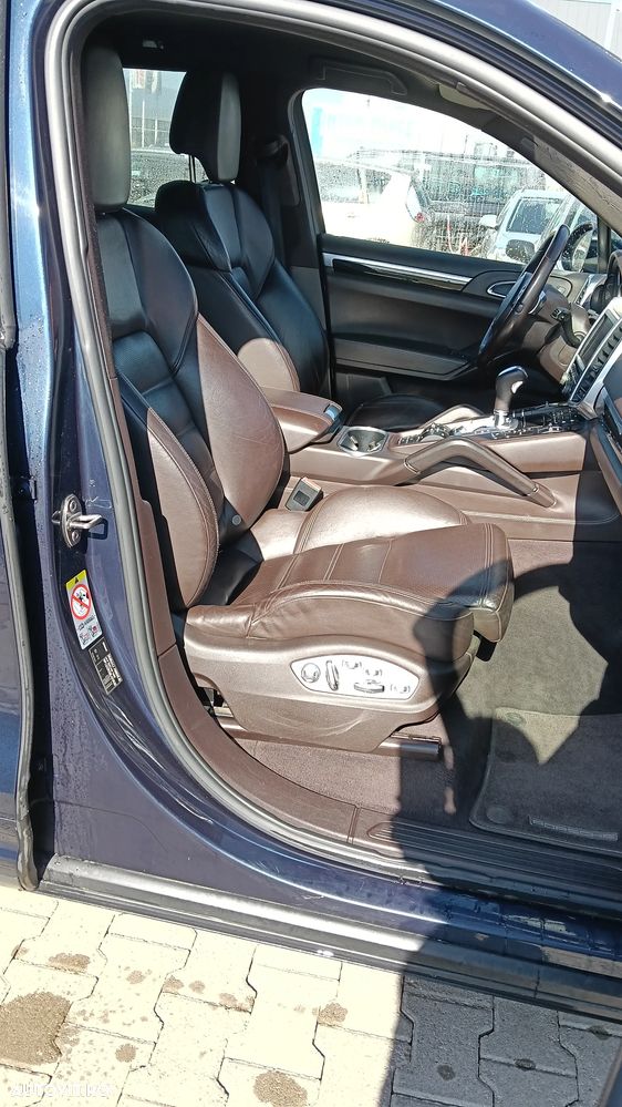 PORSCHE Cayenne 2010 — imagine 9