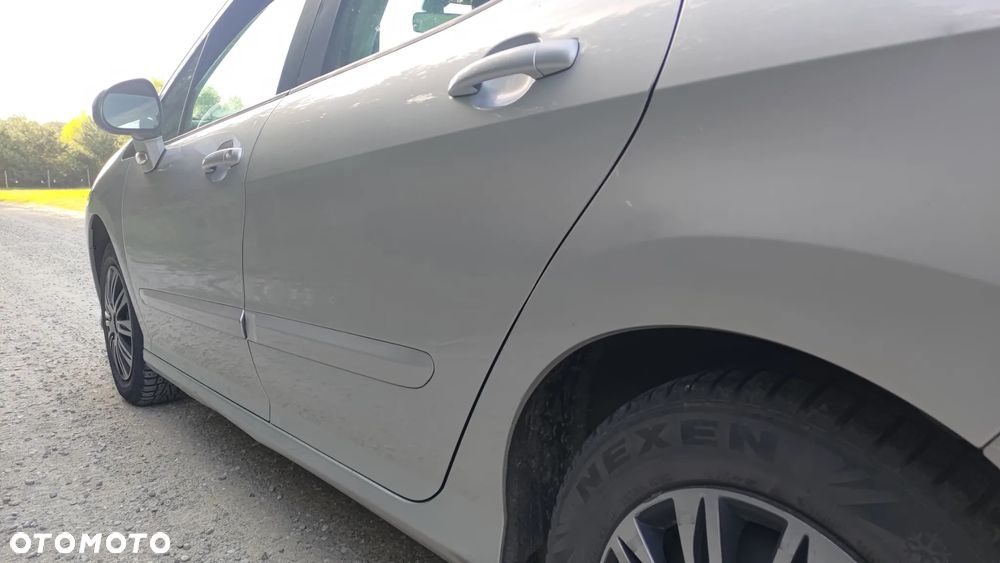 Peugeot 308 1.6 Premium - 18