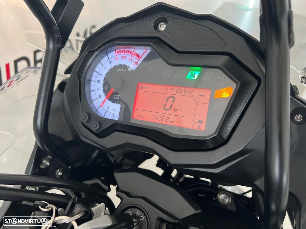 Benelli TRK 502 - 10