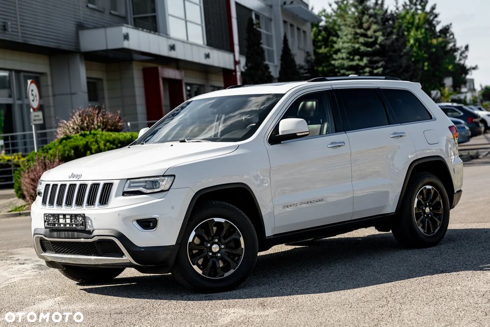 Jeep Grand Cherokee - 13
