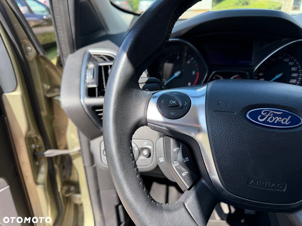 Ford Kuga 2.0 TDCi 2x4 Titanium - 21