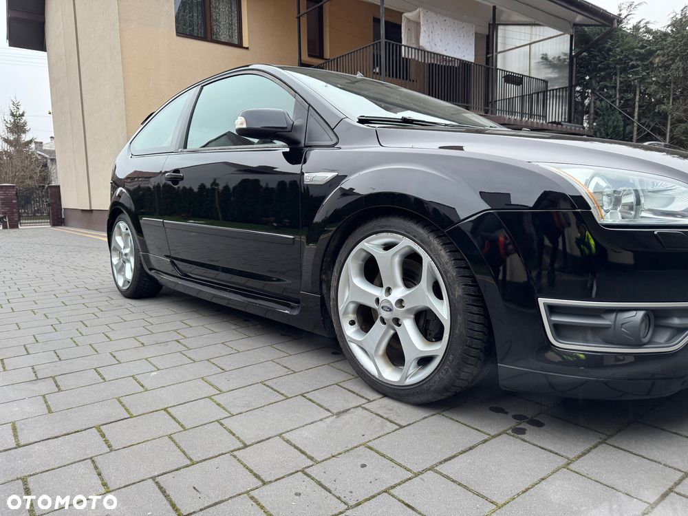 Ford Focus 2.5 ST - 9