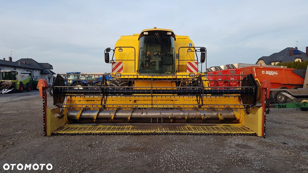 New Holland TX 66 2001R - 2