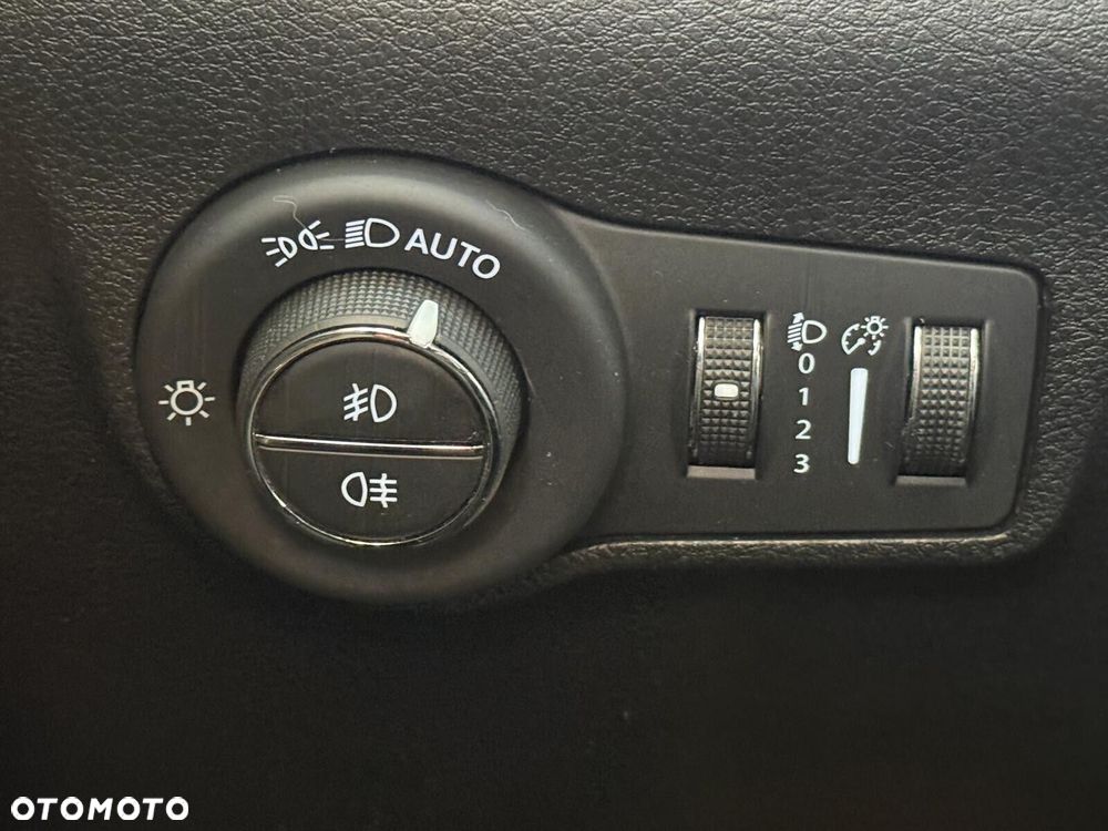 Jeep Compass - 30