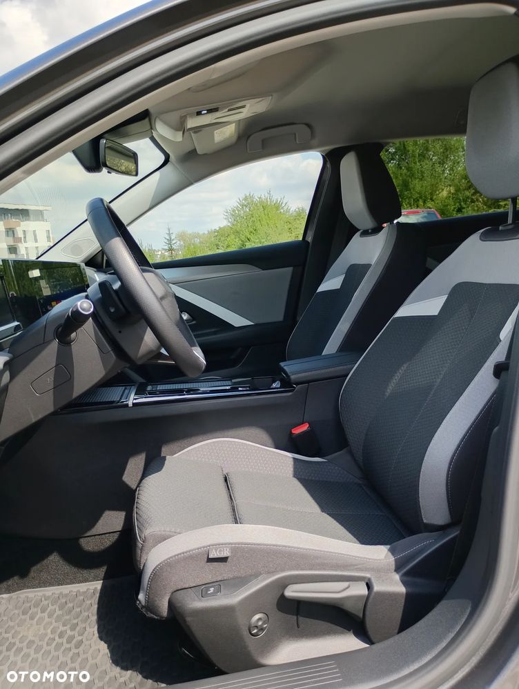 Opel Astra 1.2 T Edition S&S - 13