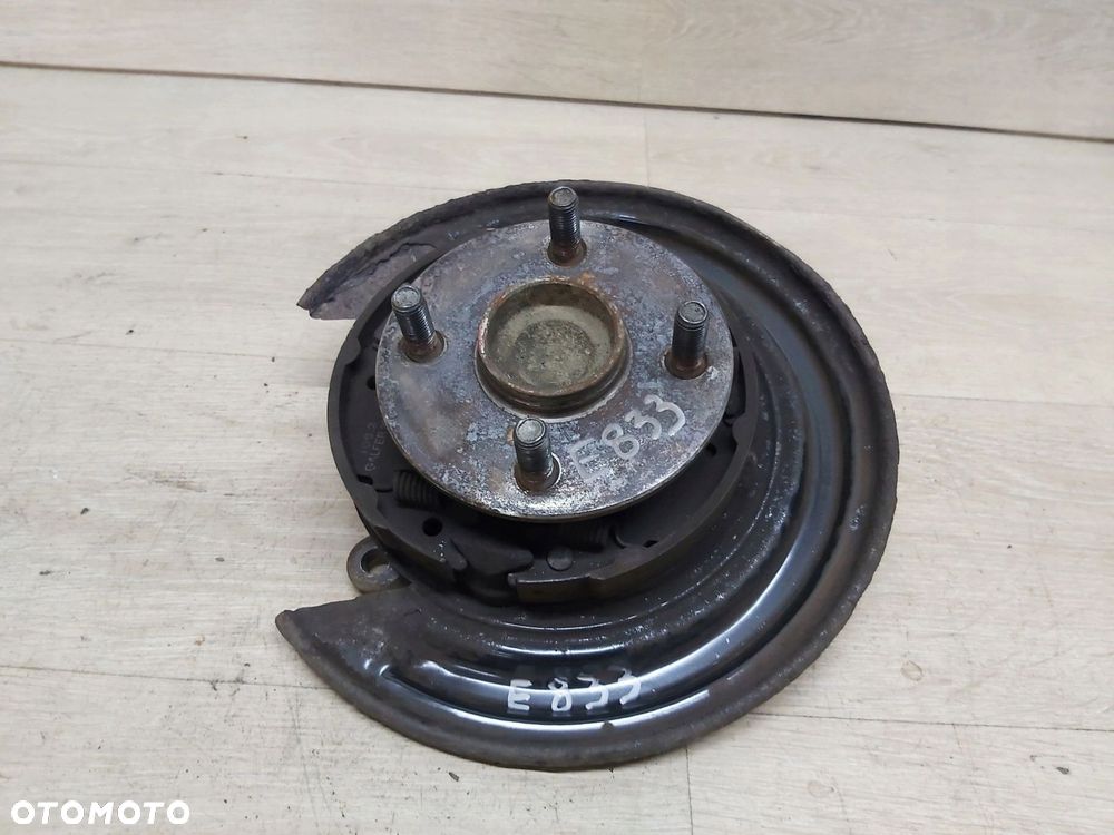 Toyota Corolla E12 osłona tarczy kotwicznej tył piasta 1,4 1,6 vvti PRAWA - 1