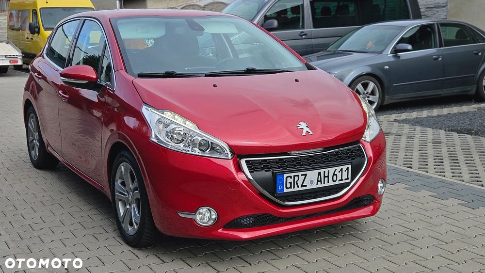 Peugeot 208 - 16