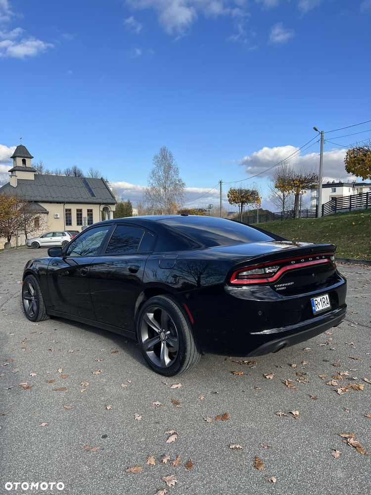 Dodge Charger 5.7 R/T - 8
