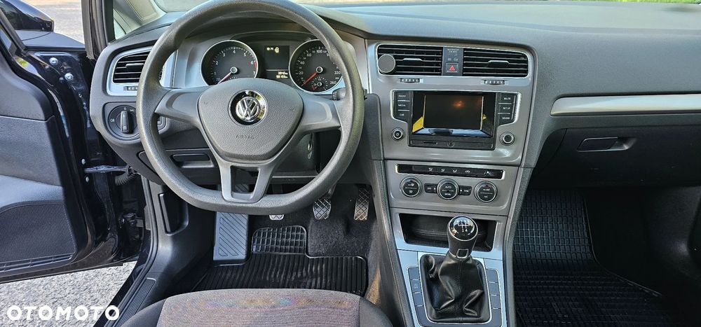 Volkswagen Golf 1.2 TSI BMT Trendline Perfectline - 18