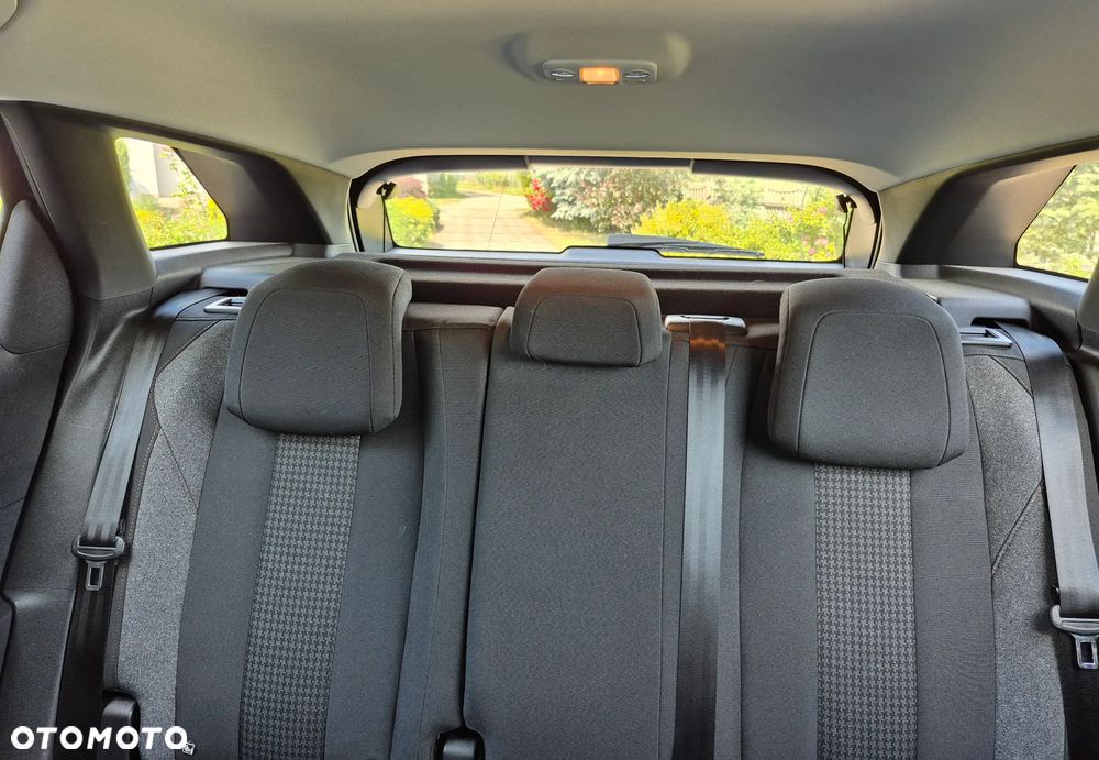 Peugeot 3008 1.5 BlueHDi Active Pack S&S EAT8 - 16