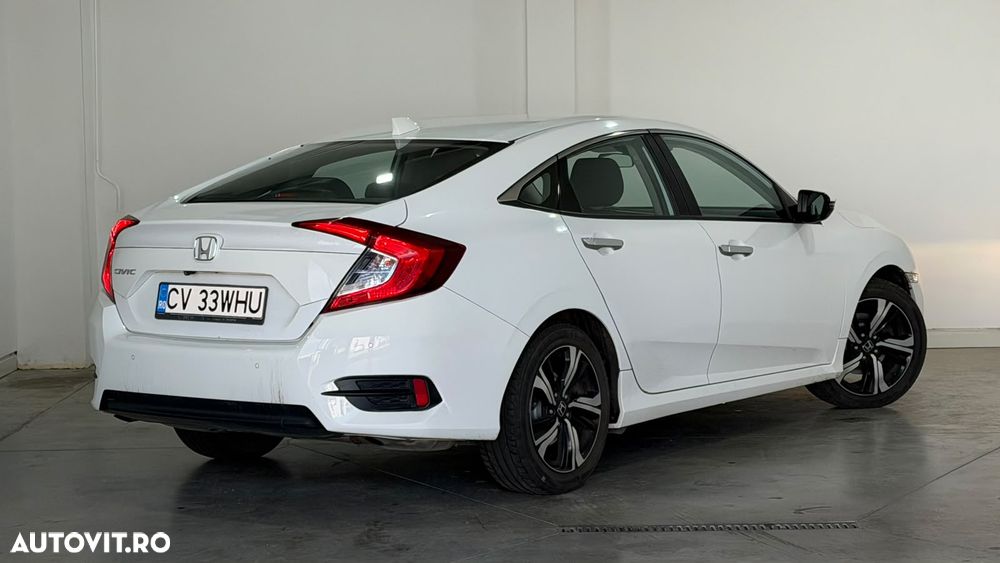 Honda Civic 1.5 VTEC Turbo Elegance Navi - 3