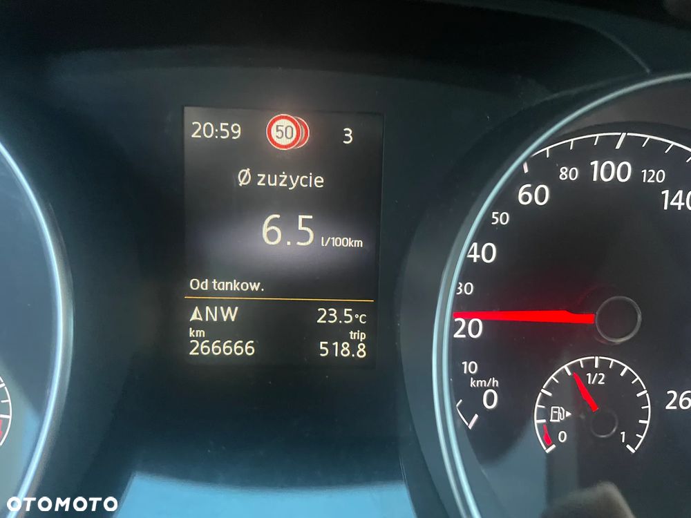 Volkswagen Touran 2.0 TDI BMT Highline - 8