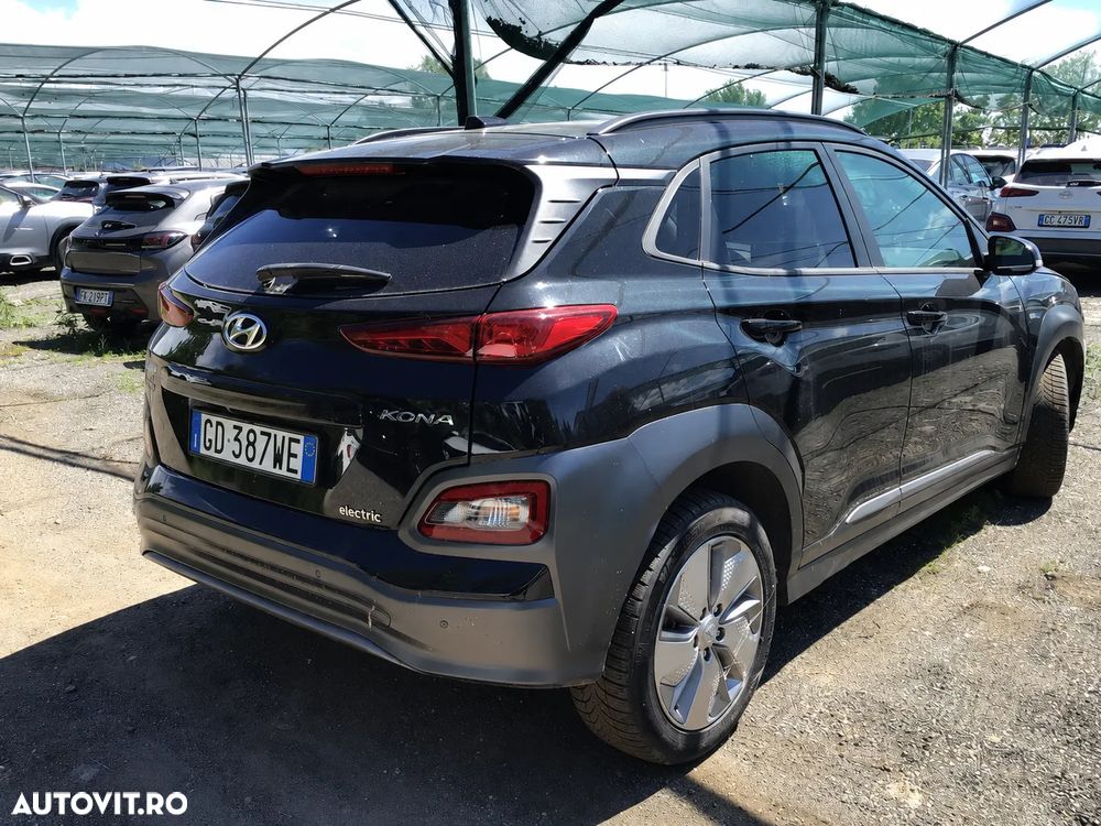 Hyundai KONA Premium - 2