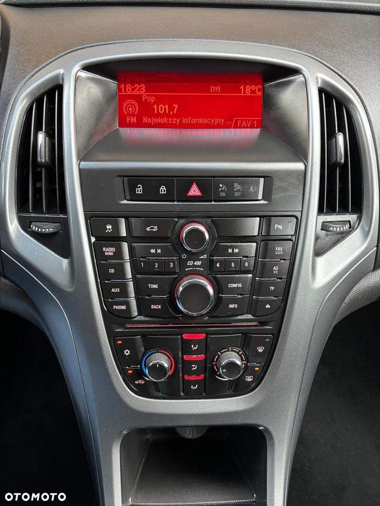 Opel Astra 1.6 Exklusiv - 20