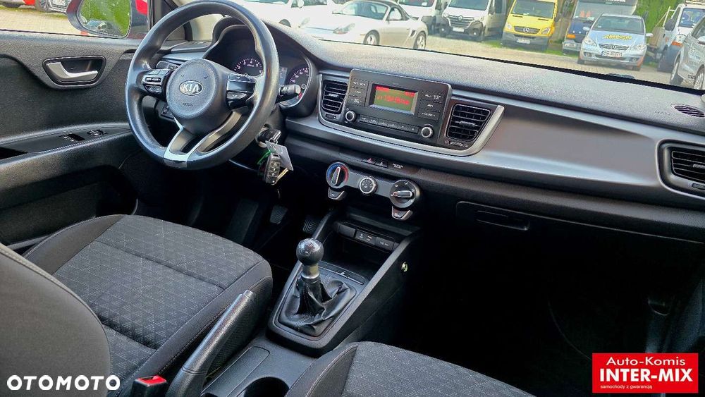 Kia Rio - 33