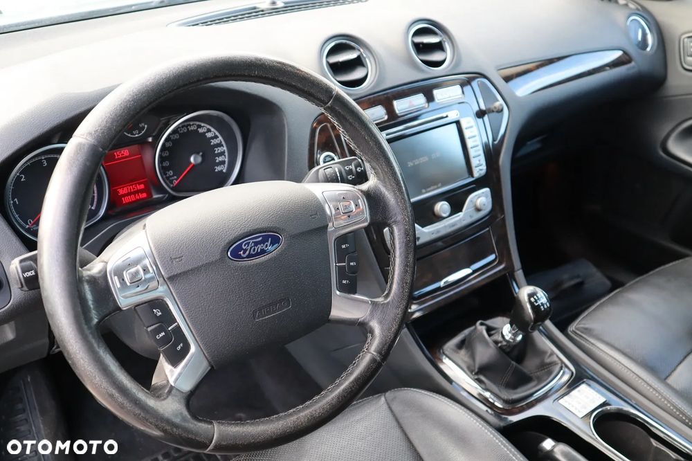 Ford Mondeo 2.0 TDCi Ghia - 12