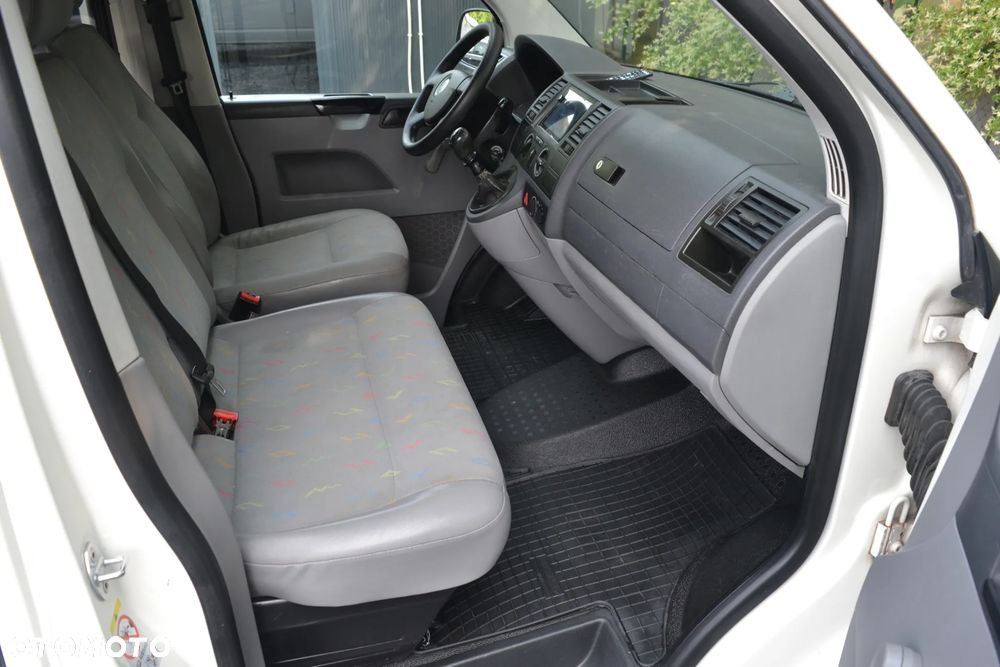 Volkswagen Transporter Caravelle Lang Comfortline - 14