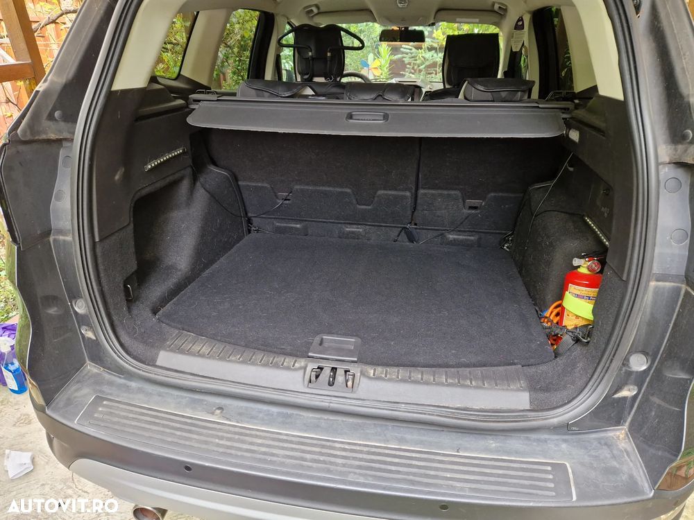 Ford Kuga - 9
