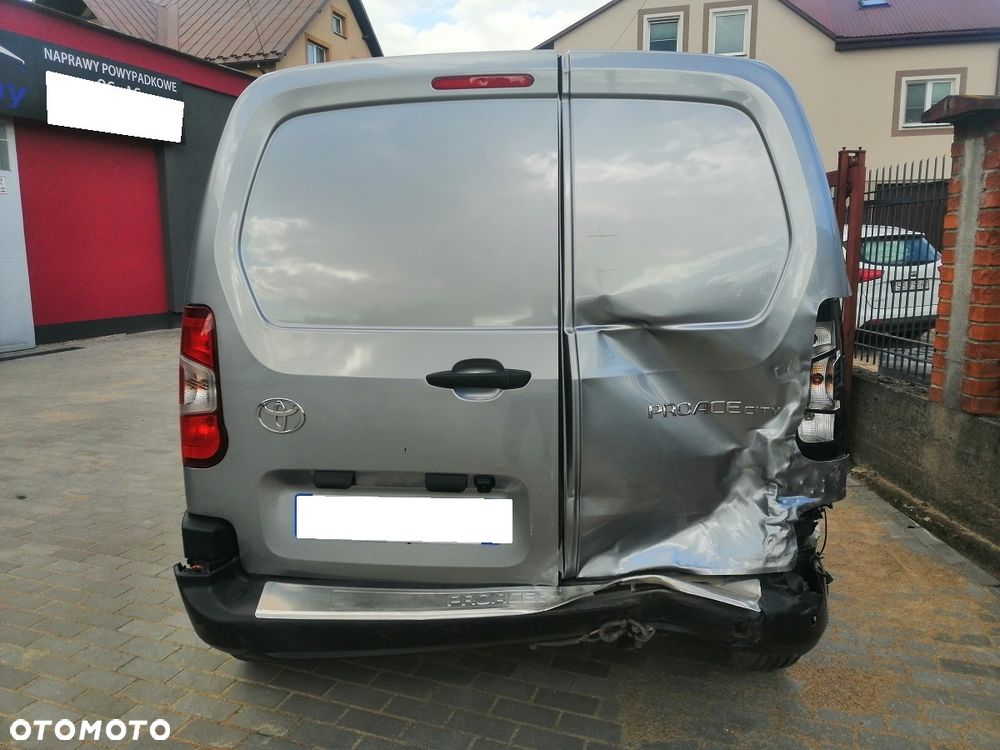 Toyota PROACE CITY - 7