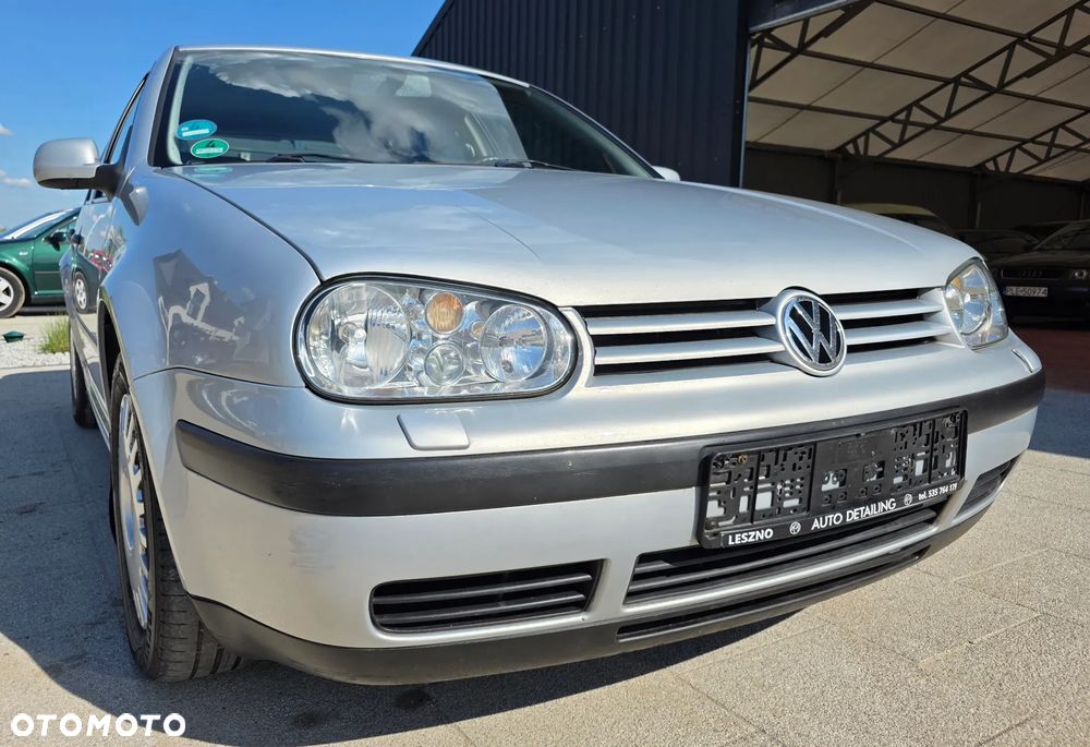 Volkswagen Golf 1.4 Comfortline - 4