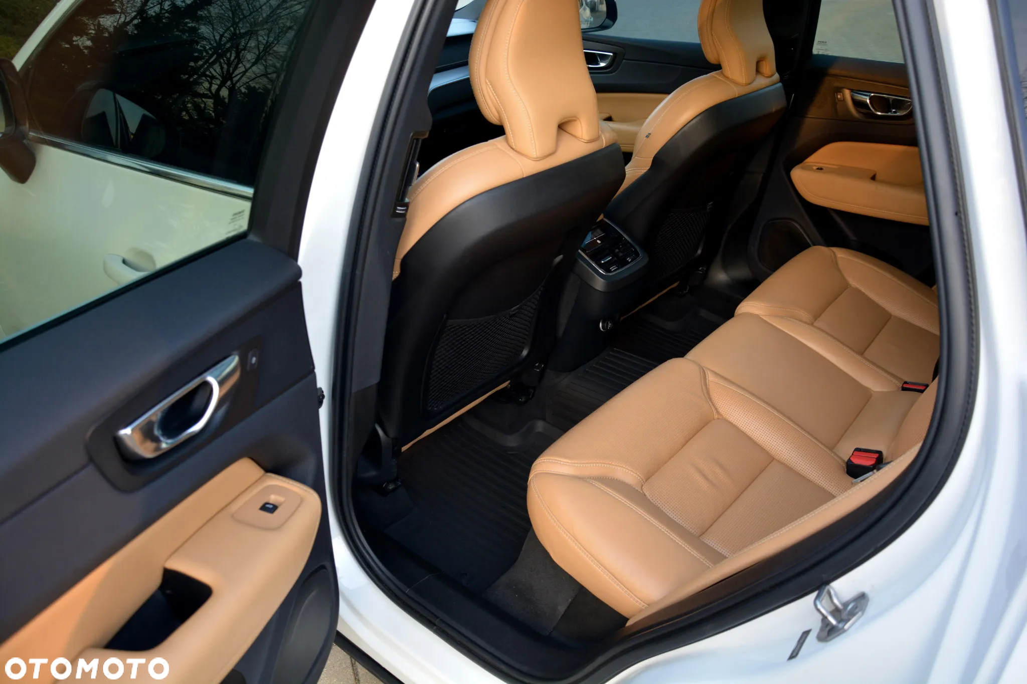 Volvo XC 60 T5 GPF Inscription - 8
