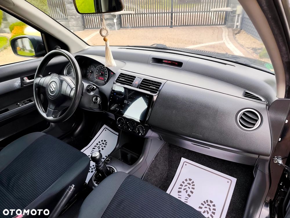 Suzuki Swift - 22