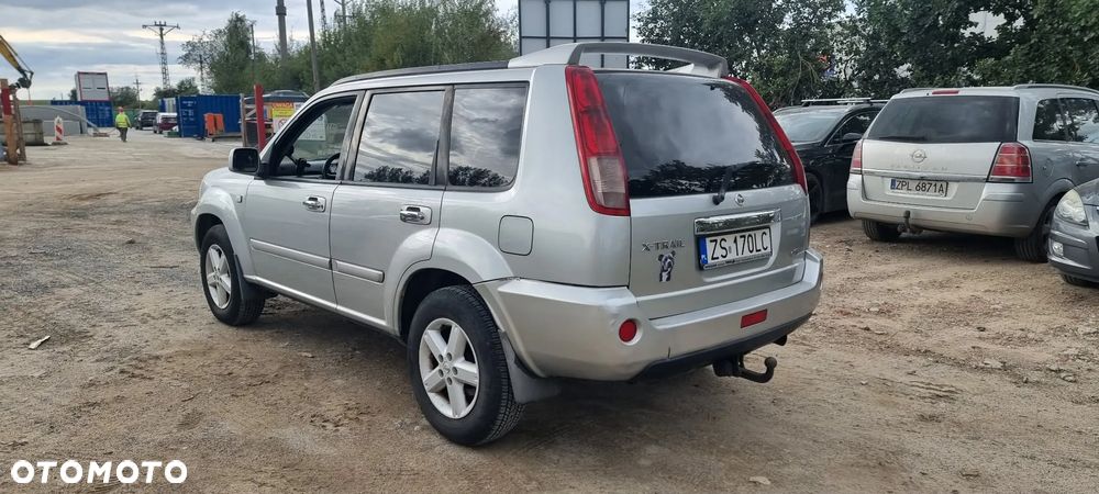 Nissan X-Trail 2.2 dCi Sport - 10