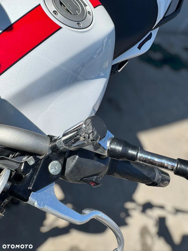Yamaha FZ6 - 18