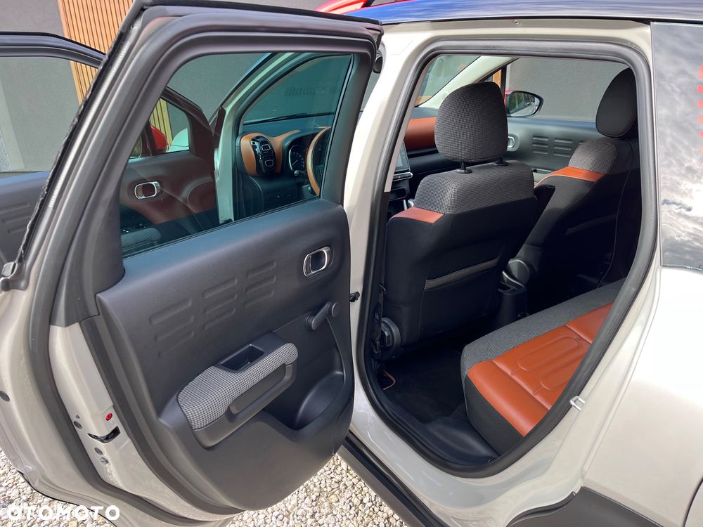 Citroën C4 Cactus 1.2 PureTech Shine Edition S&S - 17