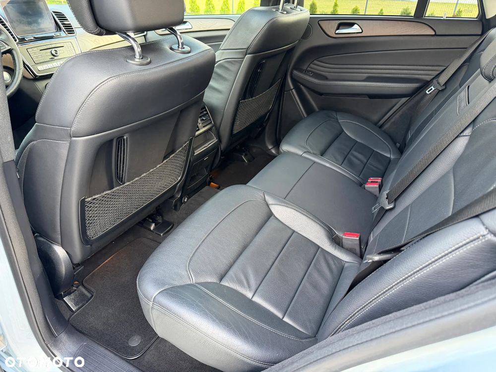 Mercedes-Benz GLE - 26