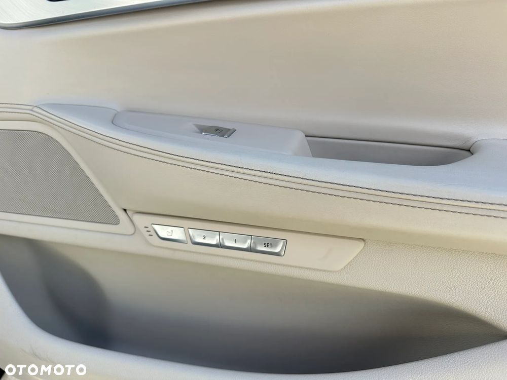 BMW Seria 7 730d xDrive - 13