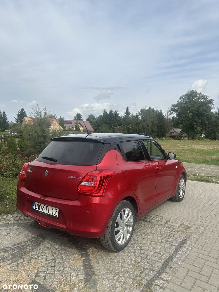 Suzuki Swift 1.2 Dualjet SHVS Premium Plus CVT - 4