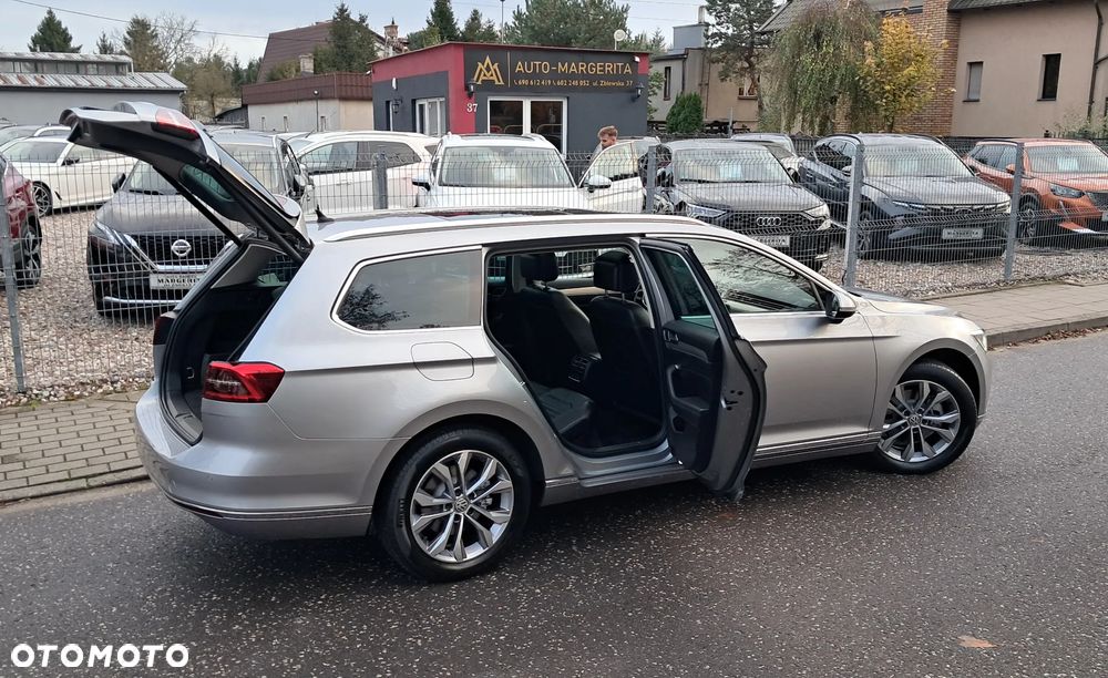 Volkswagen Passat Variant 2.0 TDI SCR DSG Highline - 37