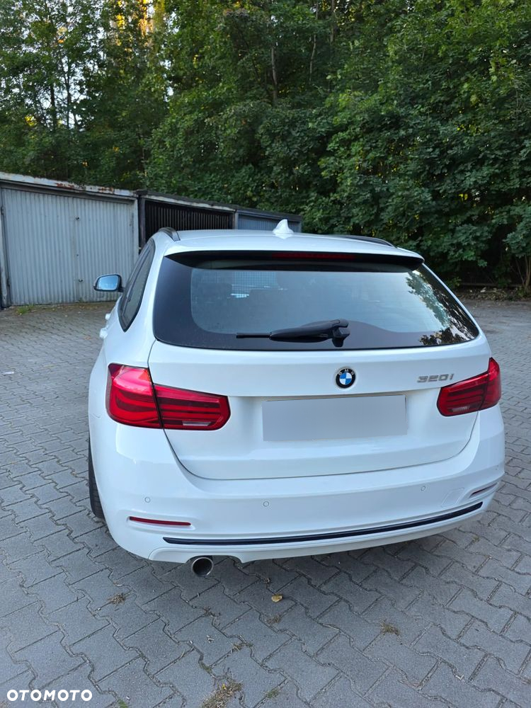 BMW Seria 3 318i Advantage - 7